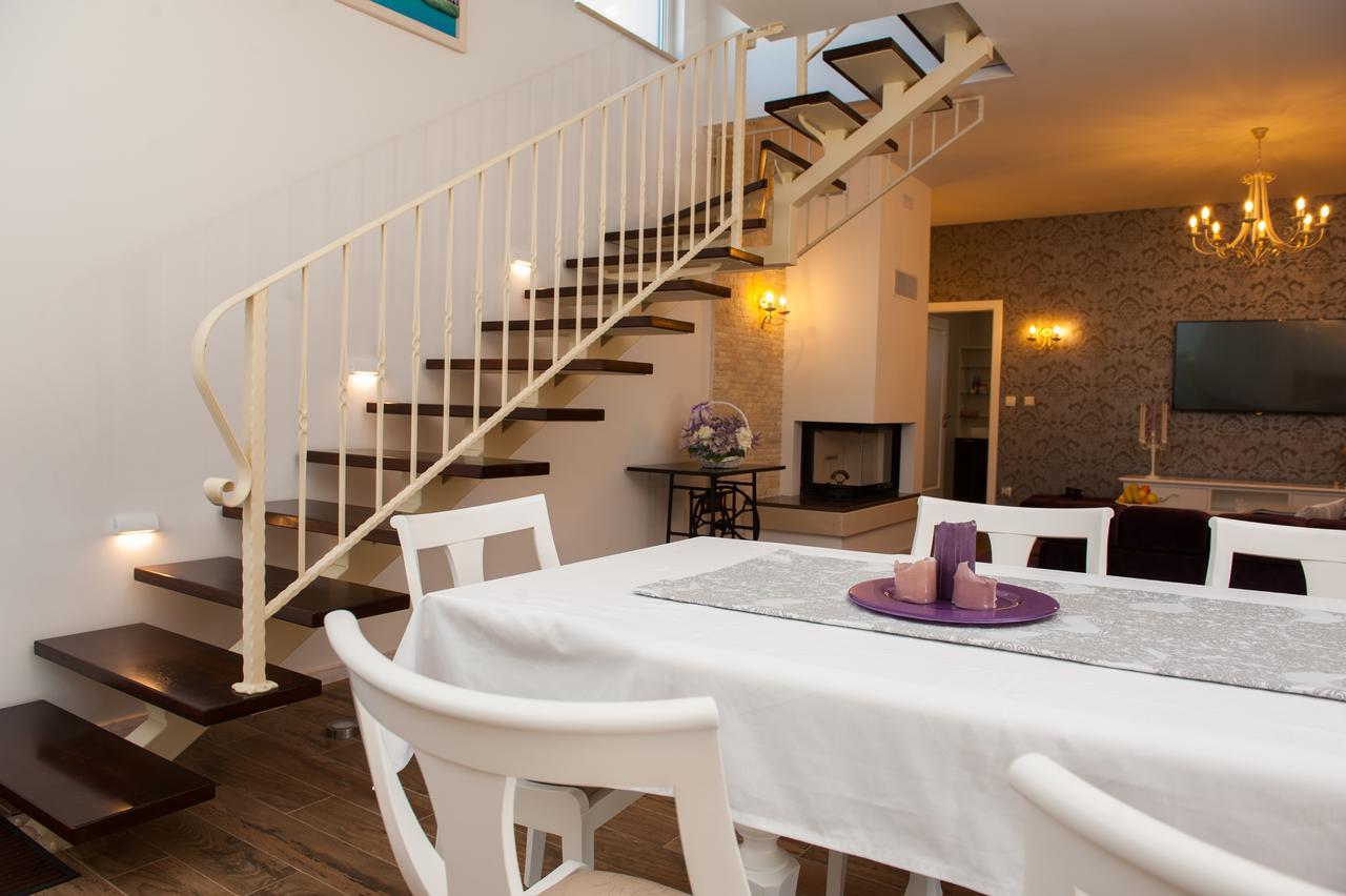 Luxury Villa Kate - In Lucice Bay With Turquoise Sea, Amazing Seaviews, And Heated Pool Милна Екстериор снимка