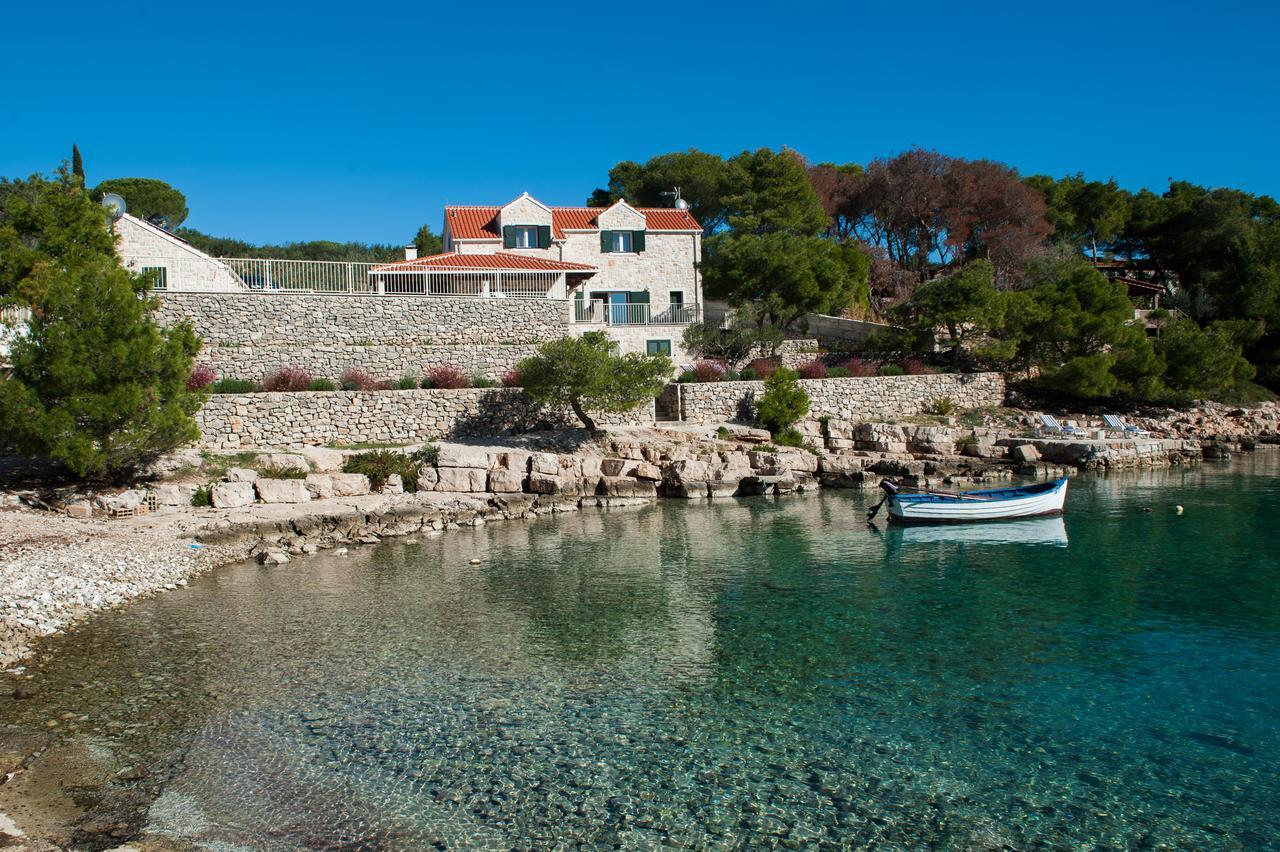 Luxury Villa Kate - In Lucice Bay With Turquoise Sea, Amazing Seaviews, And Heated Pool Милна Екстериор снимка