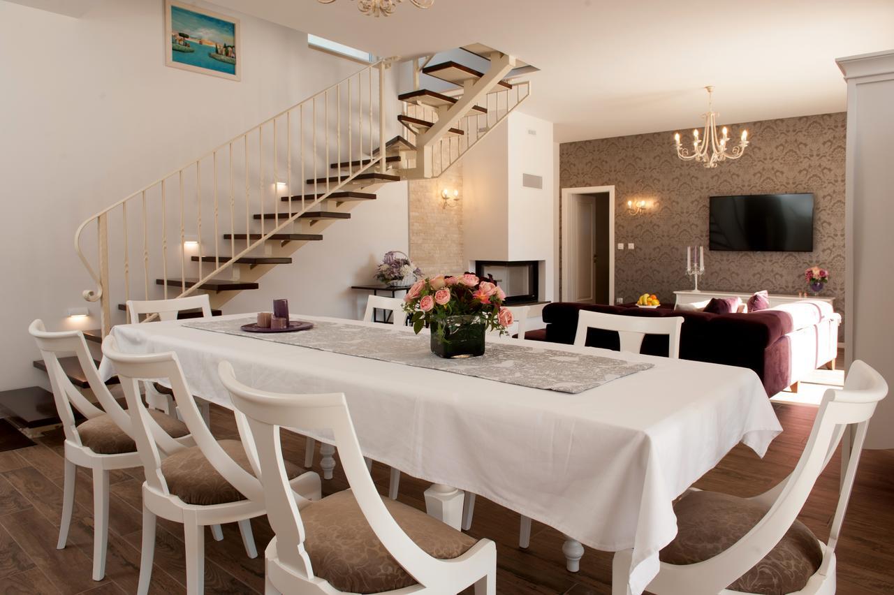 Luxury Villa Kate - In Lucice Bay With Turquoise Sea, Amazing Seaviews, And Heated Pool Милна Екстериор снимка