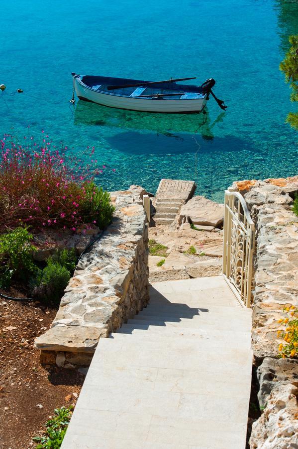 Luxury Villa Kate - In Lucice Bay With Turquoise Sea, Amazing Seaviews, And Heated Pool Милна Екстериор снимка