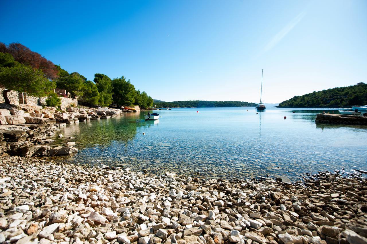 Luxury Villa Kate - In Lucice Bay With Turquoise Sea, Amazing Seaviews, And Heated Pool Милна Екстериор снимка