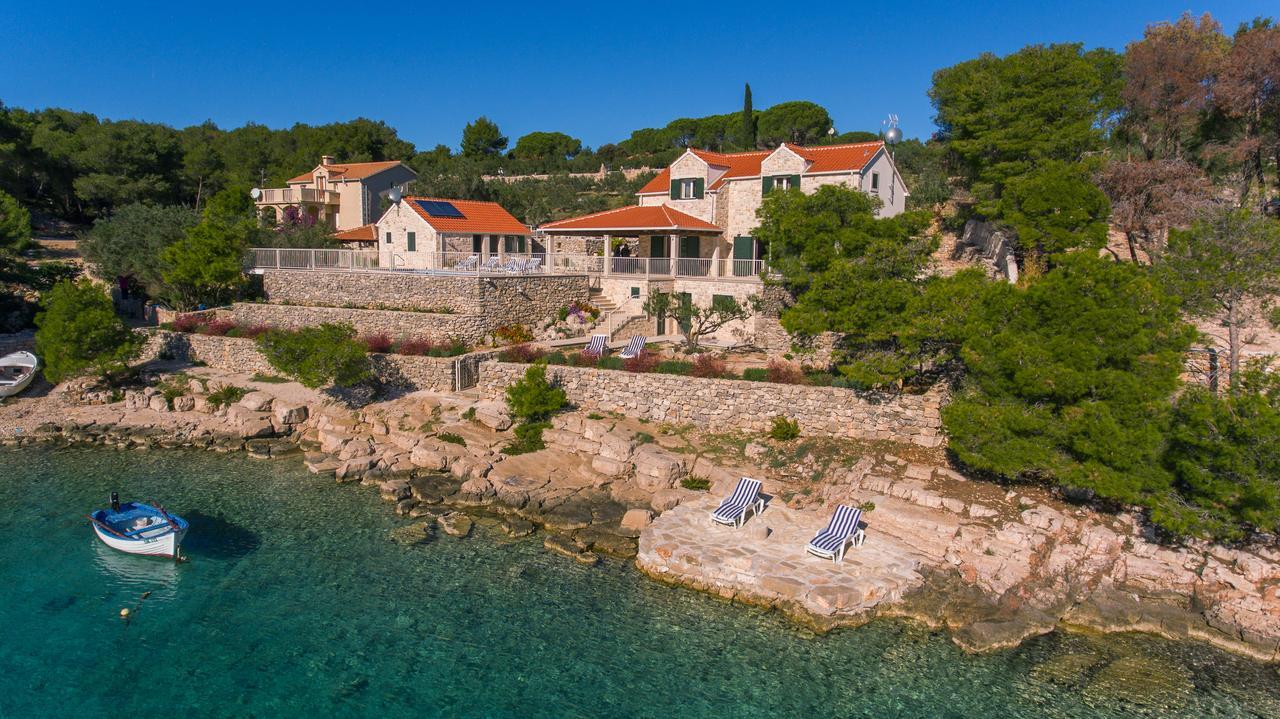 Luxury Villa Kate - In Lucice Bay With Turquoise Sea, Amazing Seaviews, And Heated Pool Милна Екстериор снимка