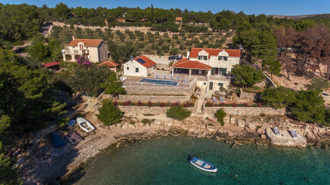Luxury Villa Kate - In Lucice Bay With Turquoise Sea, Amazing Seaviews, And Heated Pool Милна Екстериор снимка